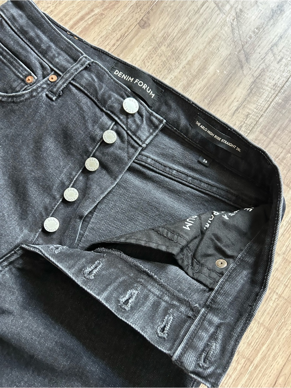 Denim Forum The Arlo Hi-Rise Straight Jean 28L neutral timeless classic - Picture 4 of 11